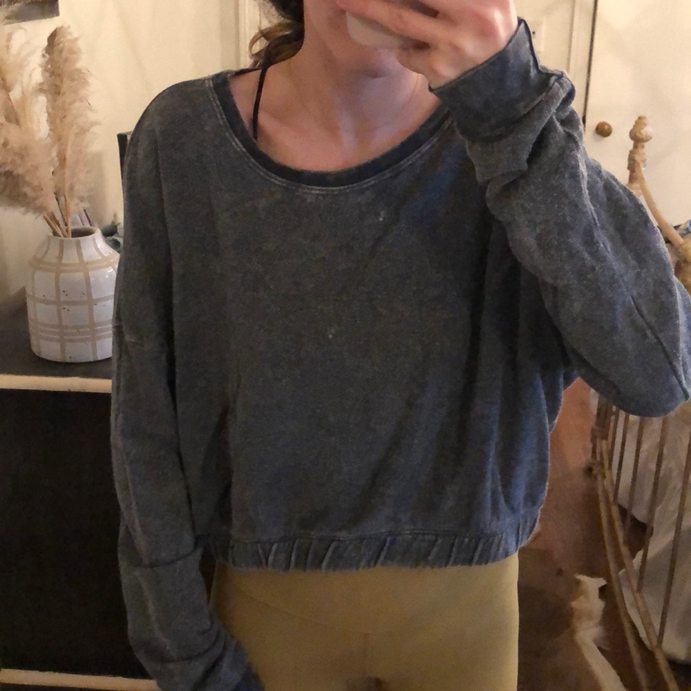 Cropped pullover - Picture 2 of 4